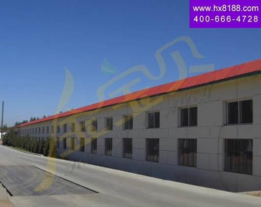 蒙塞飞亚发酵床养? width=