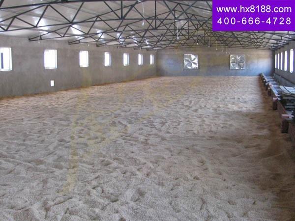 沛_三元发酵床养? width=